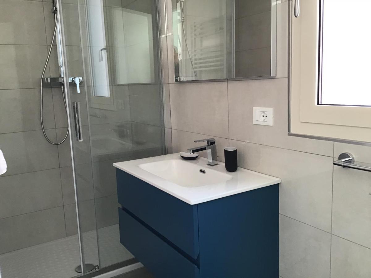 Casa Luigia Rooms Mtb In Finalborgo Bike Room Tour Ebike Trekking Finale Ligure Exterior photo