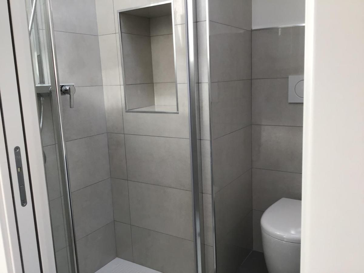 Casa Luigia Rooms Mtb In Finalborgo Bike Room Tour Ebike Trekking Finale Ligure Exterior photo