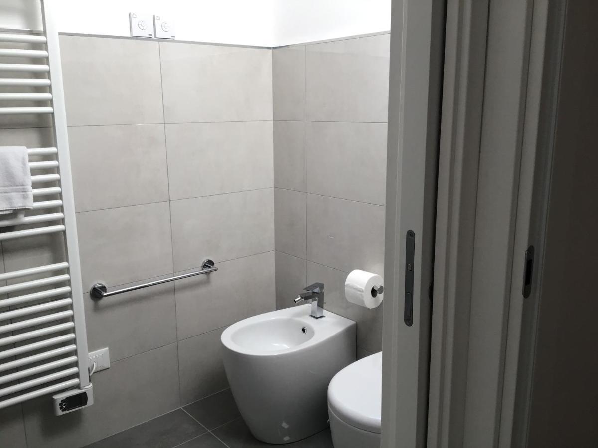 Casa Luigia Rooms Mtb In Finalborgo Bike Room Tour Ebike Trekking Finale Ligure Exterior photo
