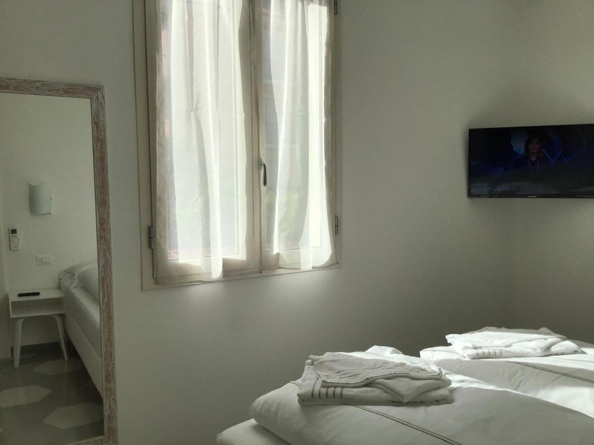 Casa Luigia Rooms Mtb In Finalborgo Bike Room Tour Ebike Trekking Finale Ligure Exterior photo